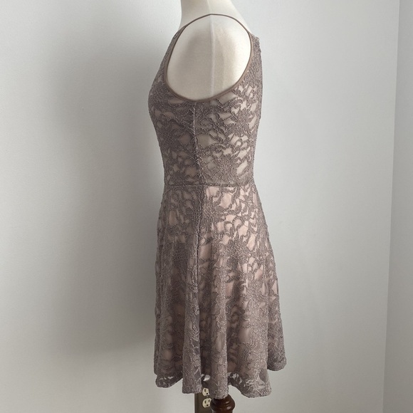 Emerald Sundae Shimmering Lace Glitter Party Dress Size Medium - Picture 6 of 11